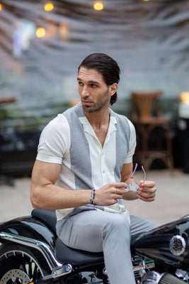 Comfort Fit Short Sleeve Gray and White Stripe Shirt